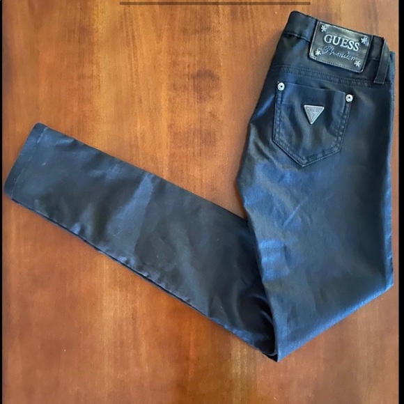 Guess Premium Black Coated Denim - Picture 3 of 6